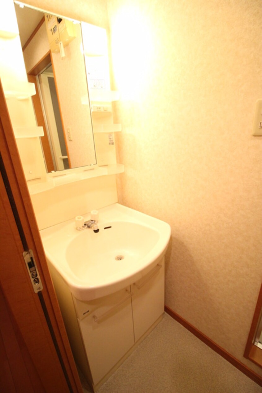 洗面 スリ－アロ－ズ中小田井