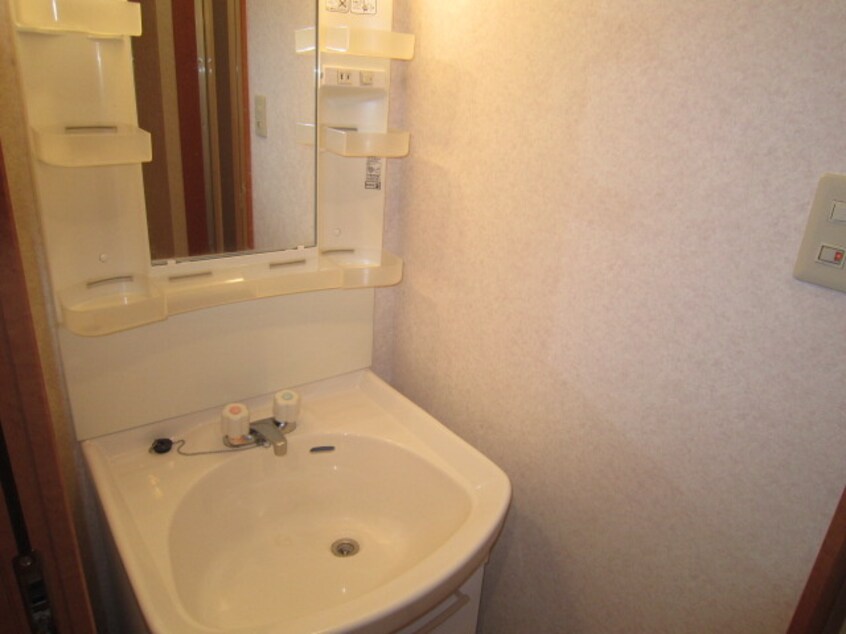 洗面 スリ－アロ－ズ中小田井