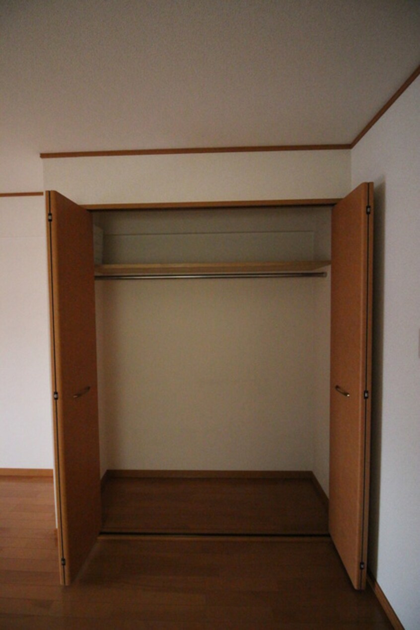 収納 スリ－アロ－ズ中小田井