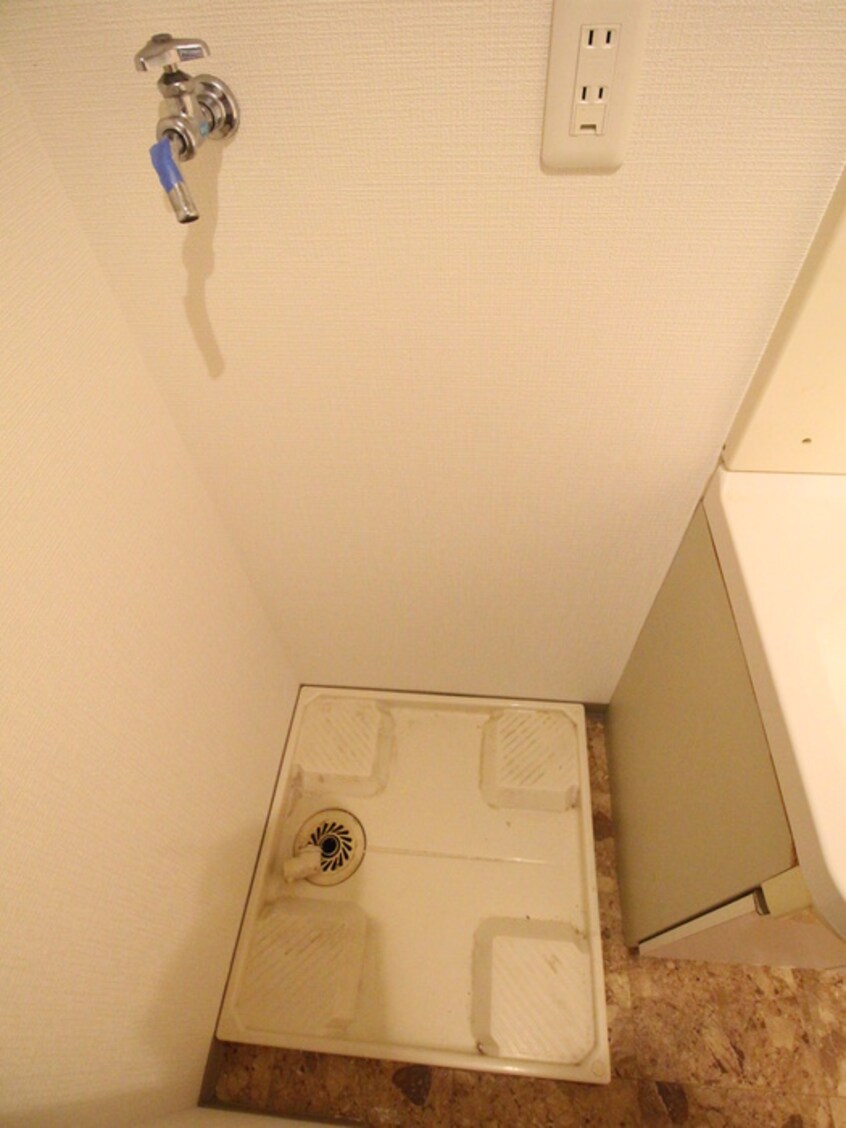洗濯機置場 すまいるアンデリ－ナ