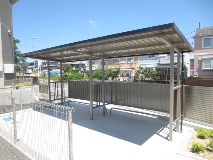 駐輪場 エクレール　B棟