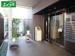 エントランス部分