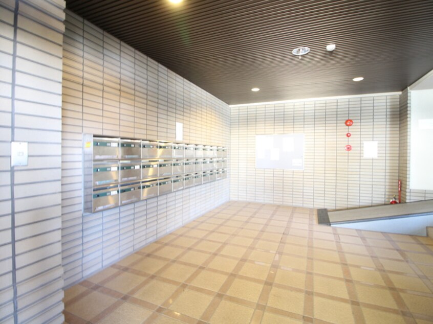 エントランス部分 フレンドビル21