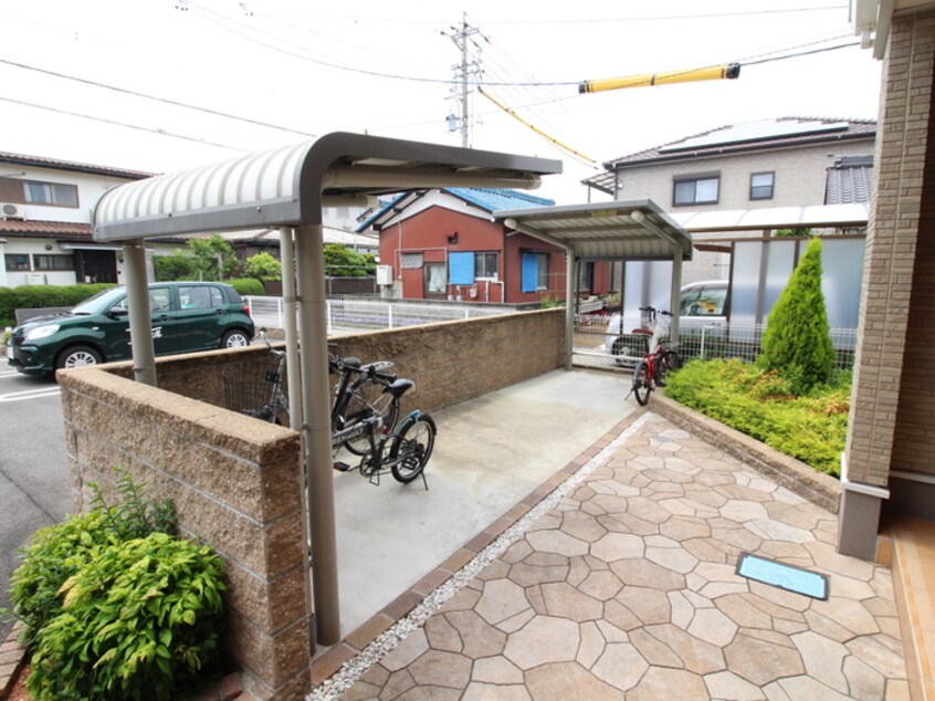 駐輪場 フリージア