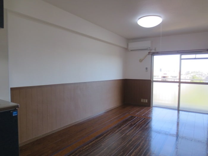 居室 本山ヒルサイドヴィラ