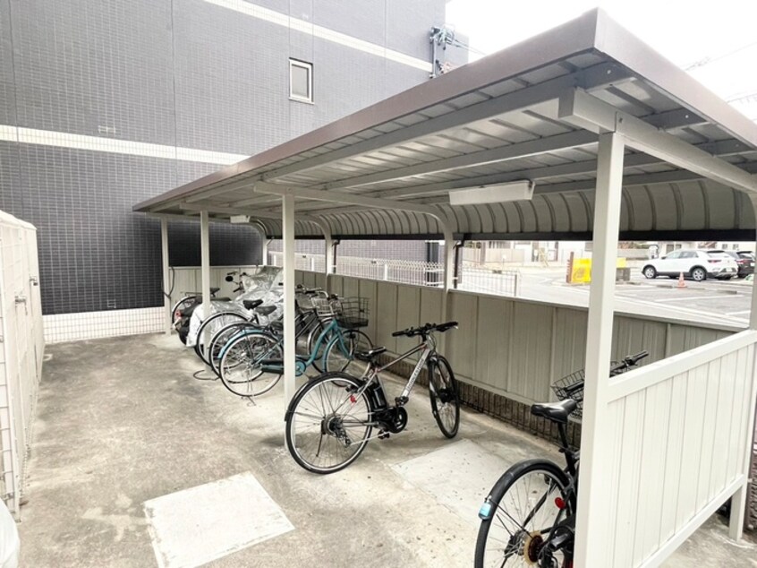 駐輪場 ソレアード小坂