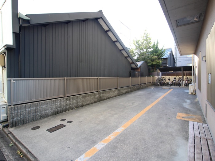 駐車場 ラ・ミューズ1101