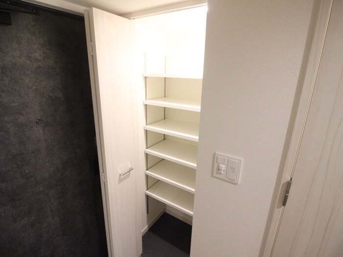 靴箱 ﾌﾟﾚｻﾝｽTHE大須観音(402)