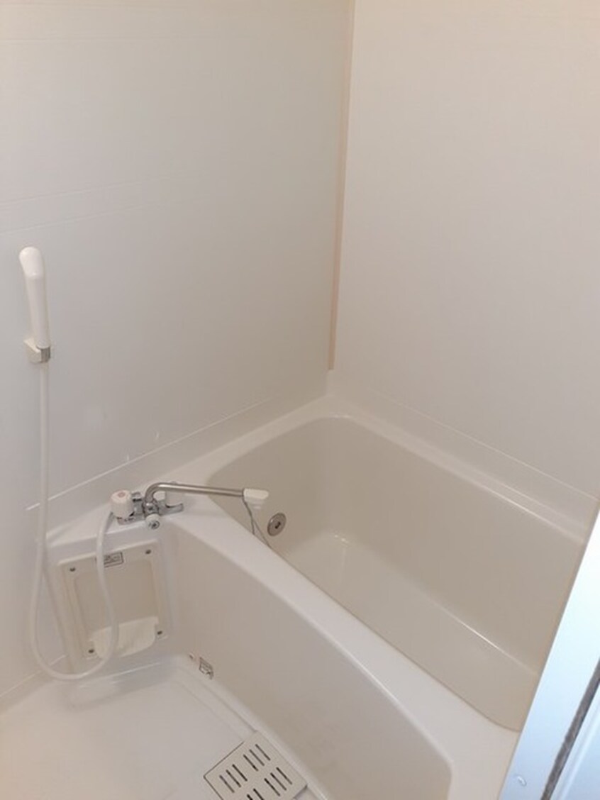 バス／シャワールーム等 ラシ－ヌ