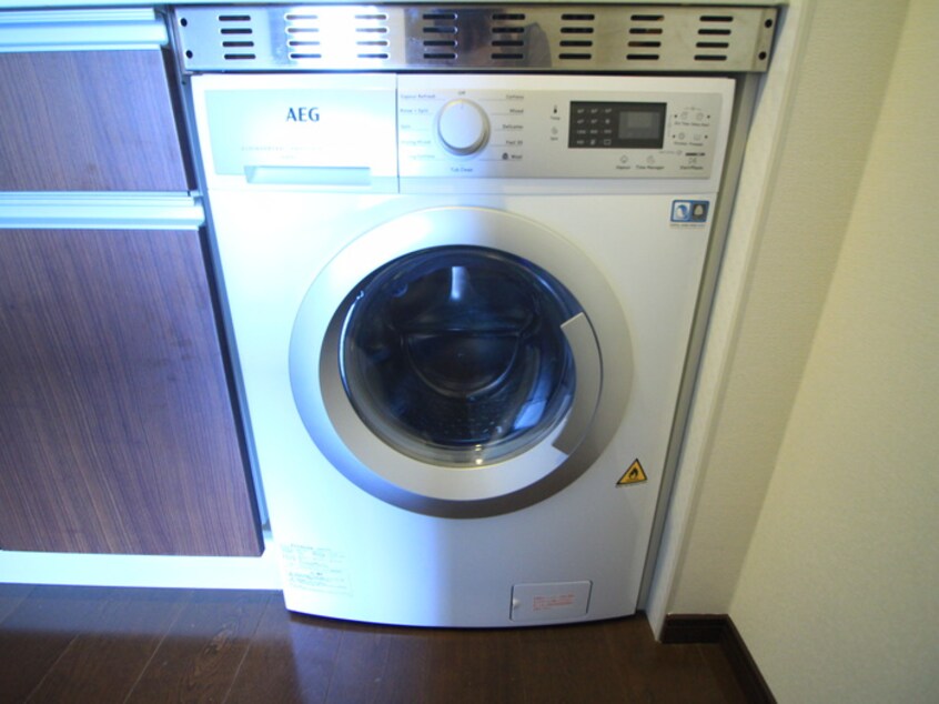 洗濯機置場 ドゥーエ大須