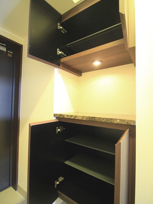 靴箱 ドゥーエ大須