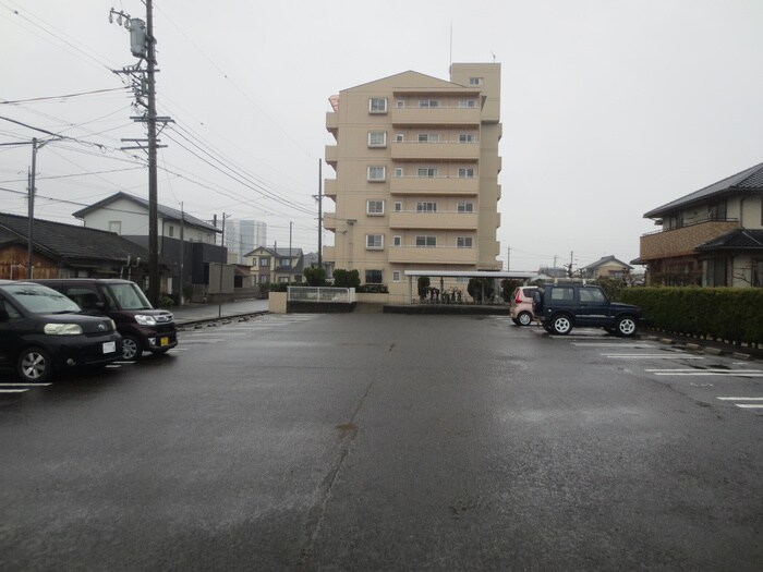 駐車場 サンシャイン稲荷