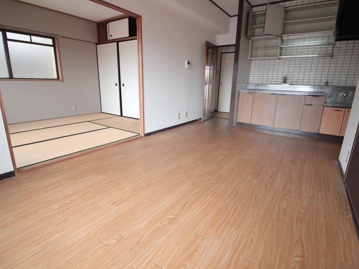 居室 ランドマーク一社