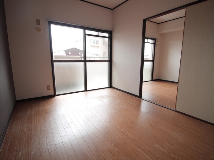 居室 ランドマーク一社