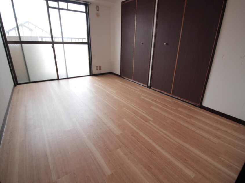 居室 ランドマーク一社