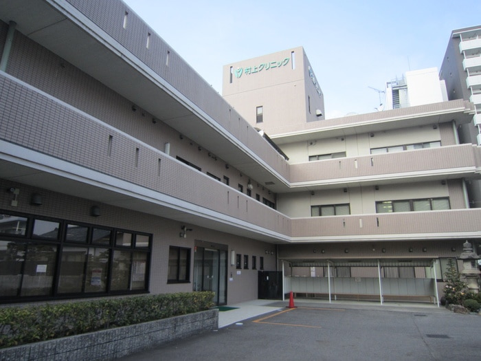 村上クリニック(病院)まで180m ユトエール花の木