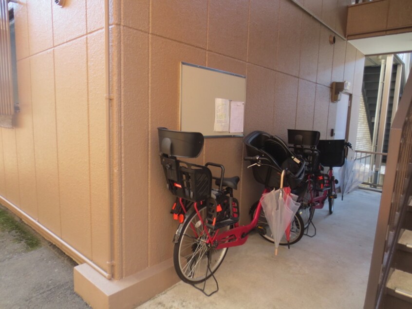 駐輪場 センタービレッジ