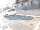 駐車場 レザンコートＢ棟