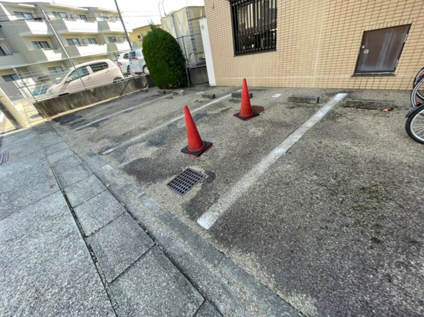 駐車場 エンゼル本山