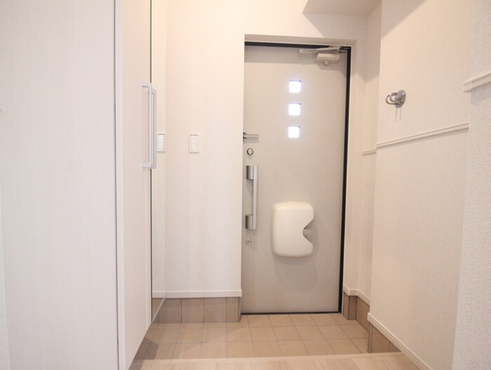 玄関 サンビオラ砂口