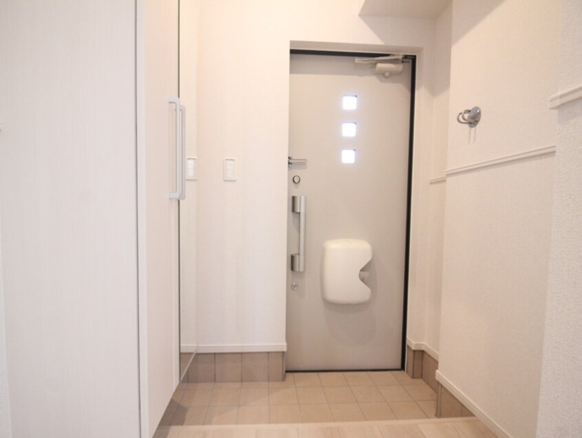 玄関 サンビオラ砂口