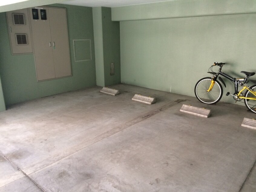 駐車場 第１３オオタビル