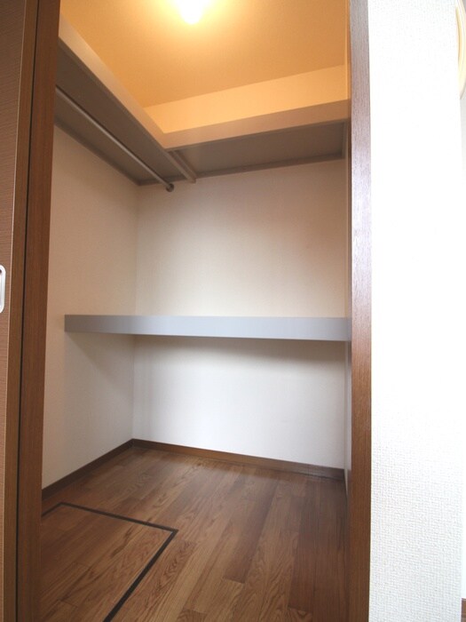 収納 ディアコ－ト川名