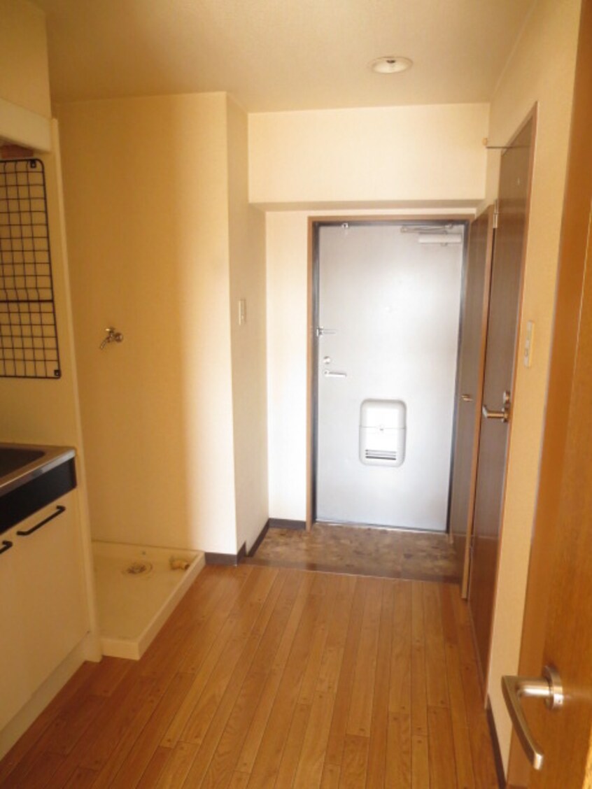 キッチン ＣＡＬＭ　ＴＡＩＫＯＨ　ＢＬＤ