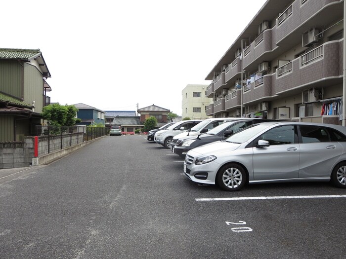 駐車場 ｃｈｉａｖｅ