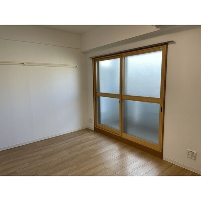 居室 共同ハイツ西大須