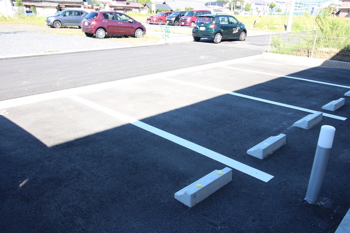 駐車場 リーブルエレナ