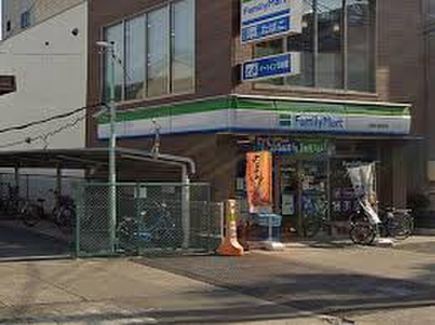 ファミリーマート志賀本通駅前(コンビニ)まで120m センキ２