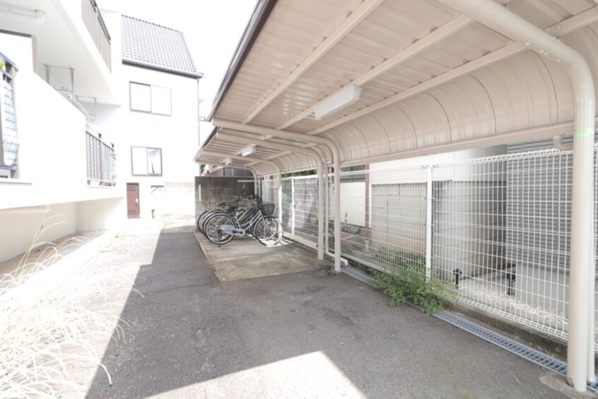 駐輪場 リフレックス
