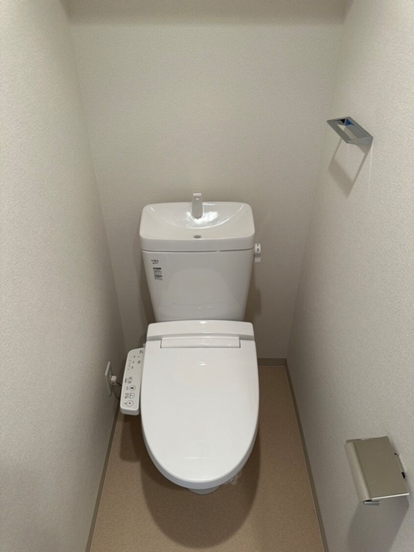 トイレ ﾌﾟﾚｻﾝｽ鶴舞公園ｾﾗｳﾞｨ(709)