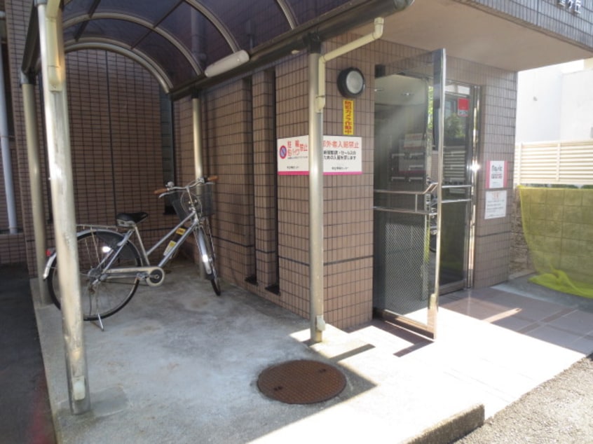 駐輪場 メジログランデ星ヶ丘