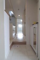 玄関 東山ビレッジ