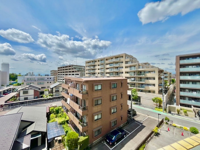 室内からの展望 東山ビレッジ