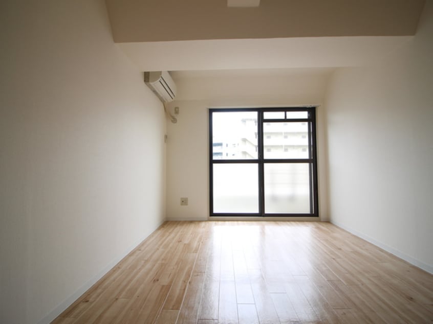 居室 岩井橋ロイヤルハイツ