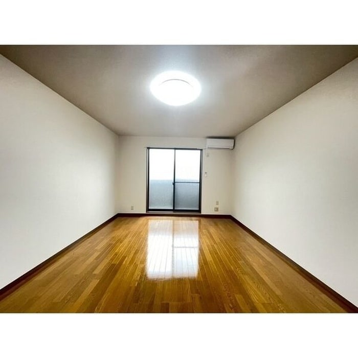 居室 Ｅｍｐｅｒｕｒ Ｂｏｉｓステラ