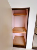 収納 カレッジサイド寺田