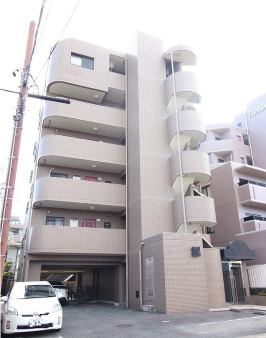 外観写真 アソシア一社