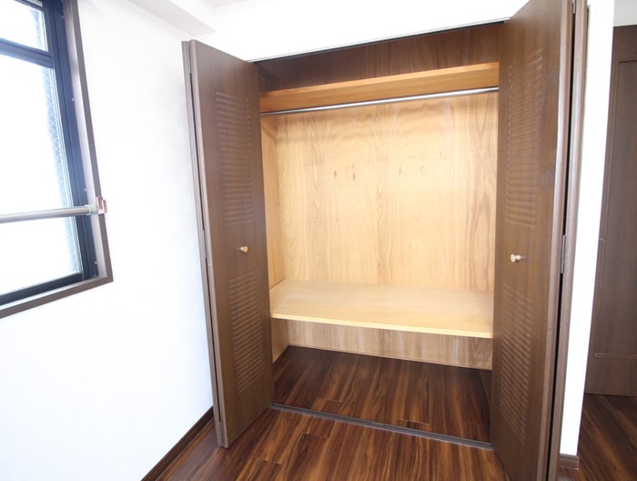 収納 アソシア一社