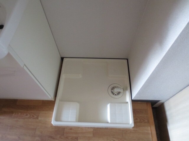 洗濯機置場 ル－チェ栄