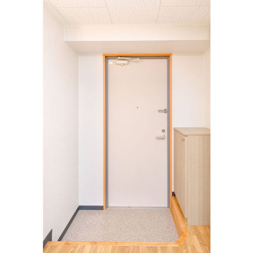 玄関 ル－チェ栄