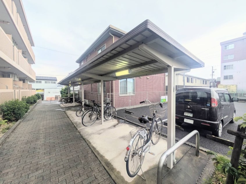 駐輪場 サンセリテうえの