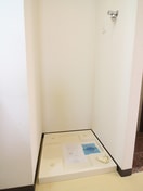 洗濯機置場 ラ・ドゥセール伏見