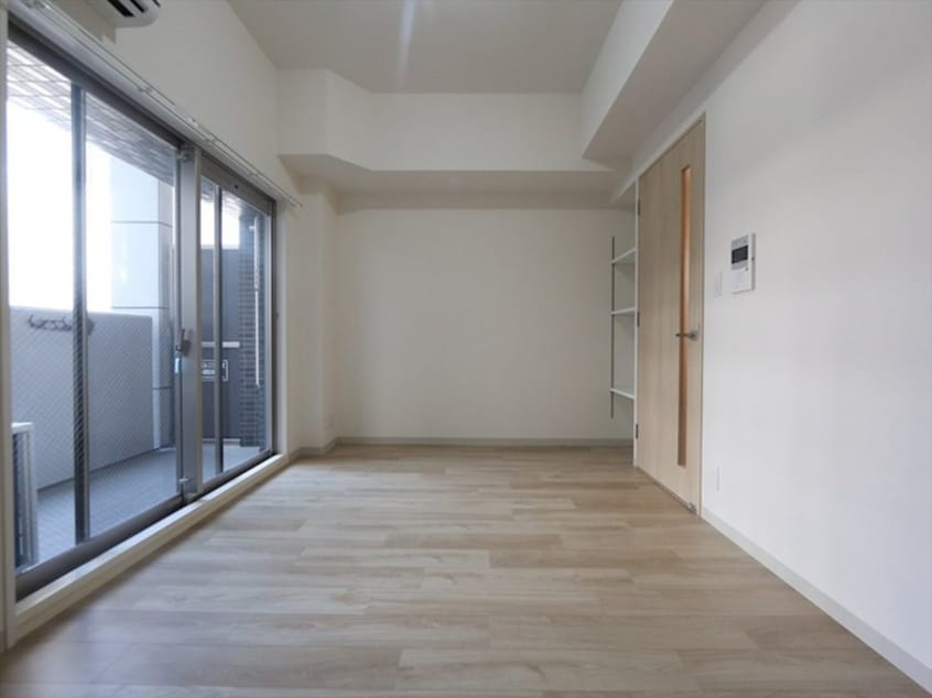 居室 ﾌﾟﾚｻﾝｽ丸の内雅風(404)