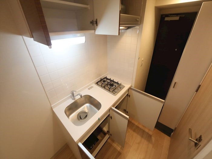 キッチン ﾌﾟﾚｻﾝｽ丸の内雅風(404)