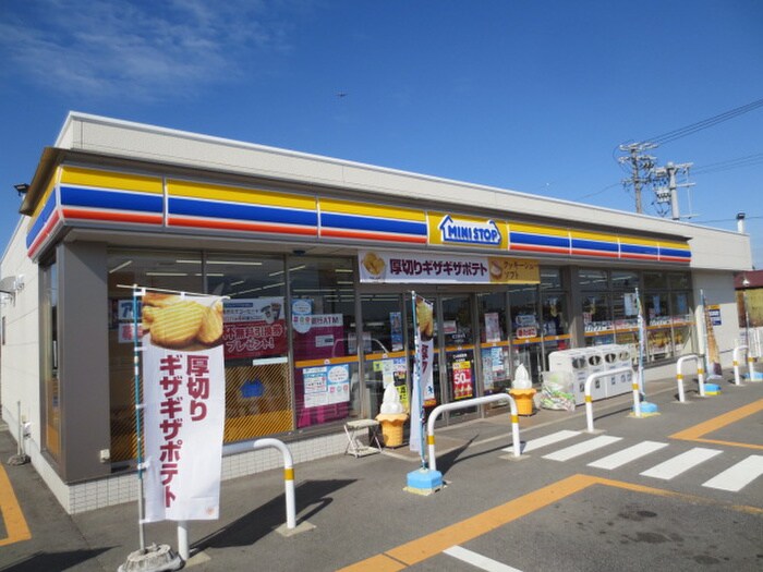 ミニストップ川井町店(コンビニ)まで150m リバ－コ－ト