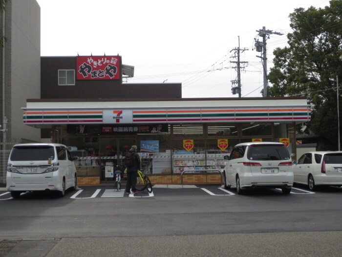 セブンイレブン名古屋権現通店(コンビニ)まで460m White　Hills　West